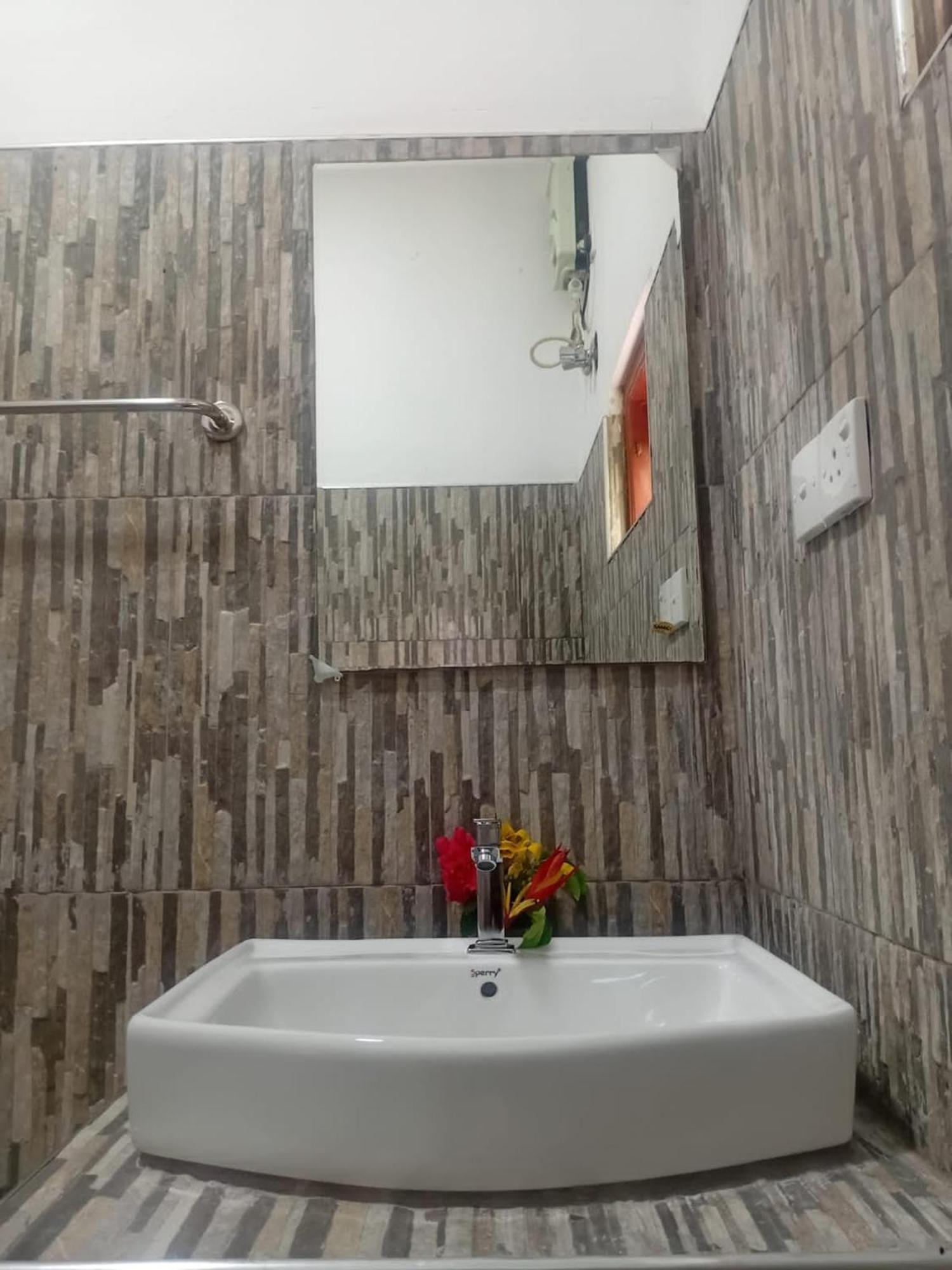 Guesthouse Dilush Beruwala Bagian luar foto