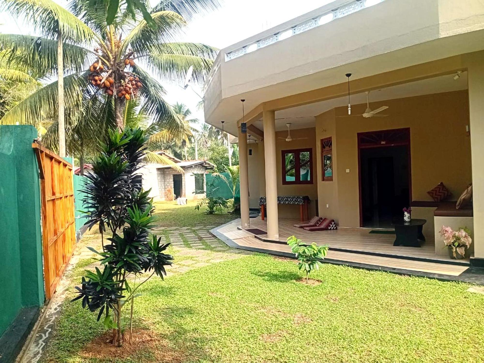 Guesthouse Dilush Beruwala Bagian luar foto