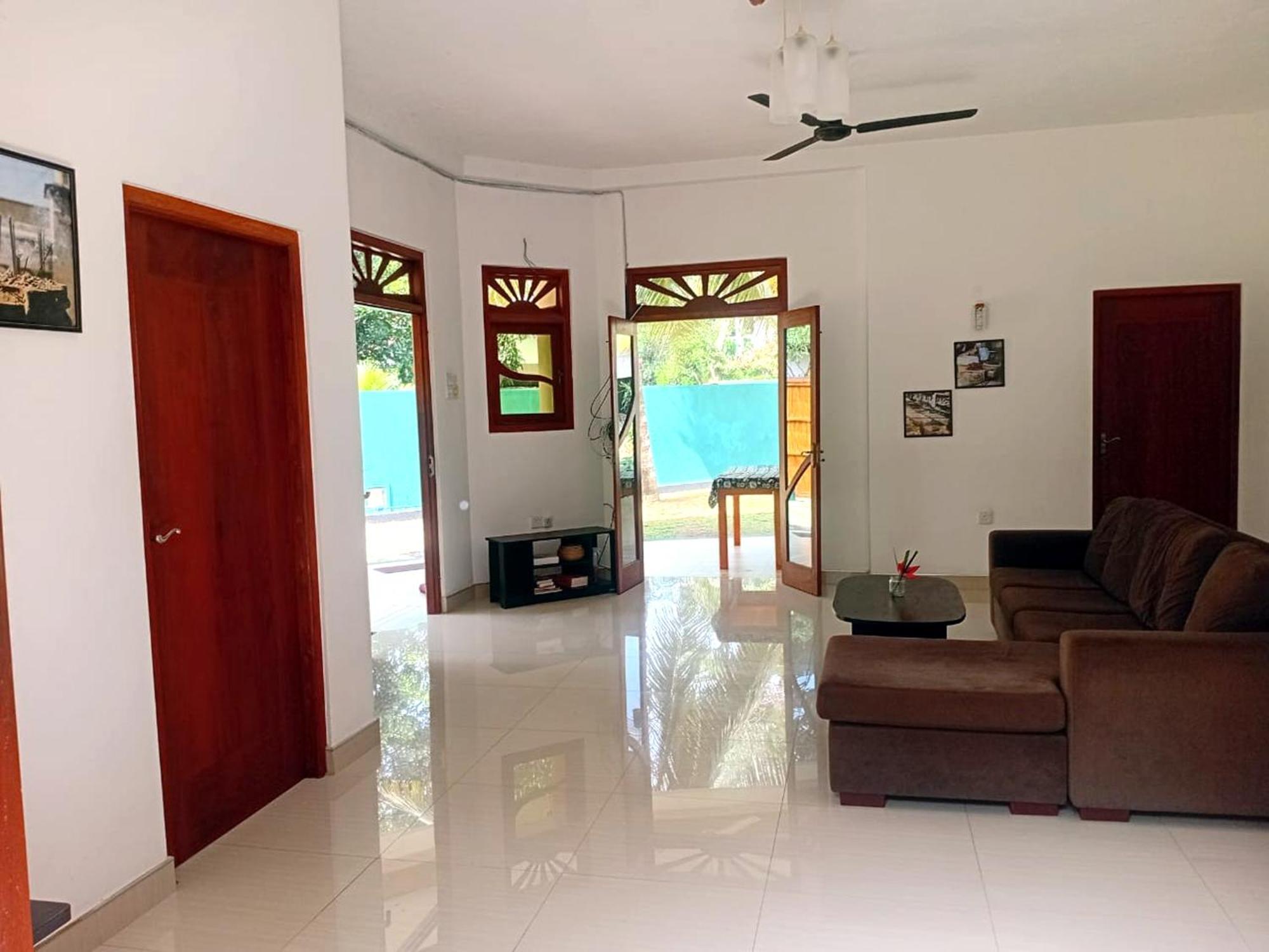 Guesthouse Dilush Beruwala Bagian luar foto