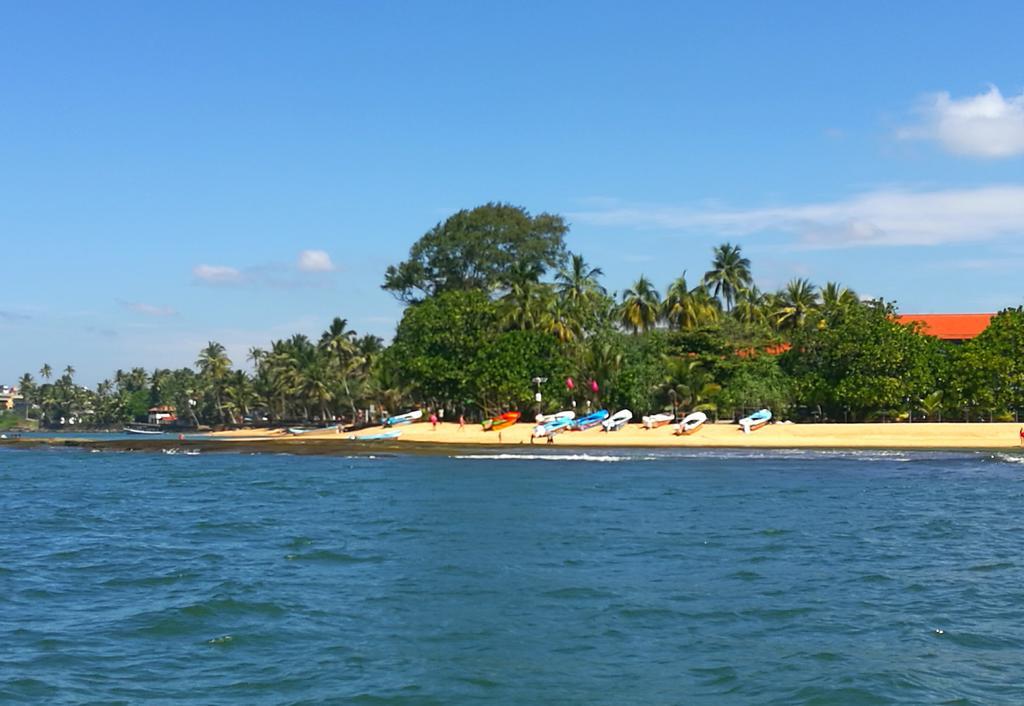 Guesthouse Dilush Beruwala Bagian luar foto